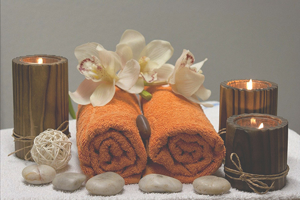 Candles for massage ambient